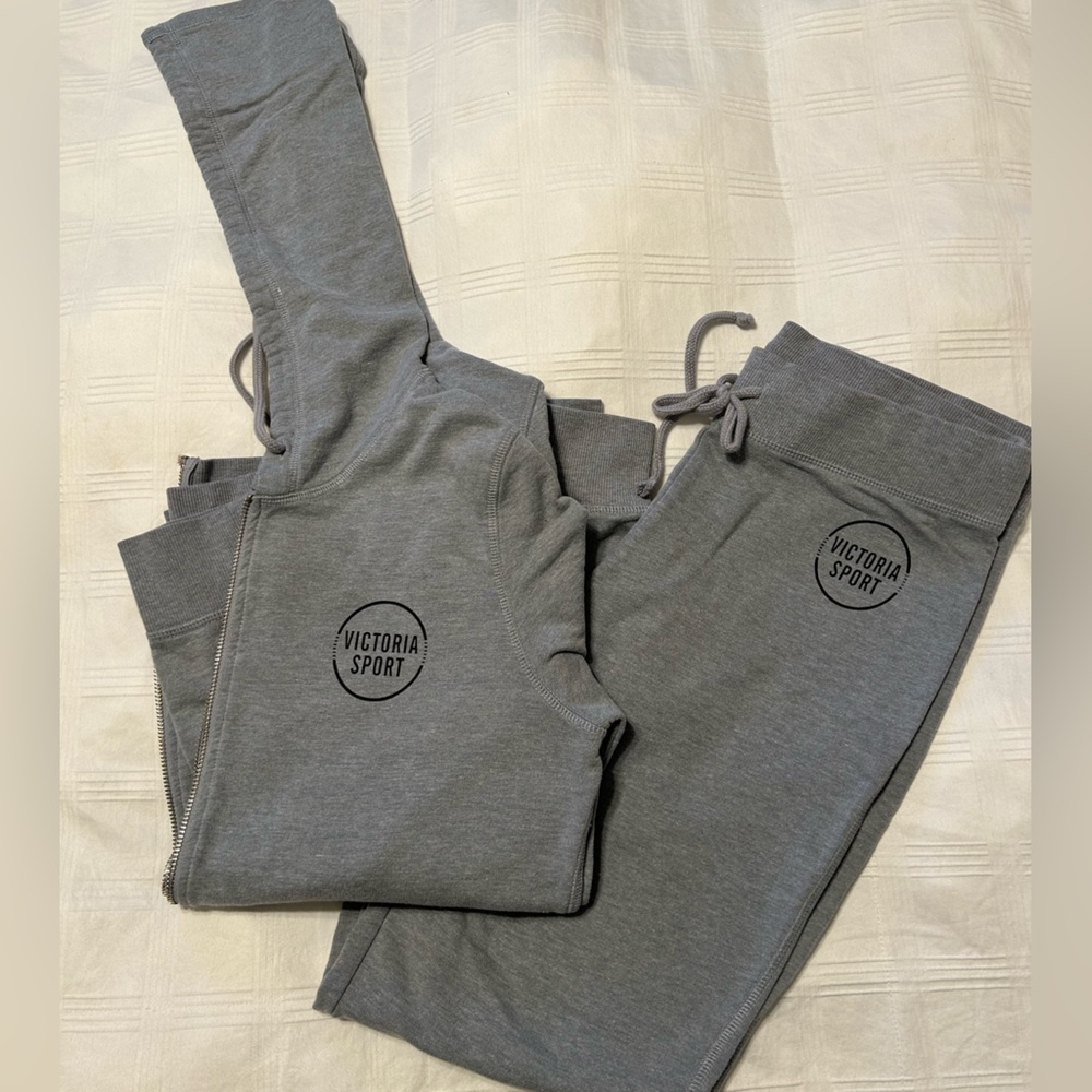 Victoria Secret Sport jogging suit. Grey. Size M